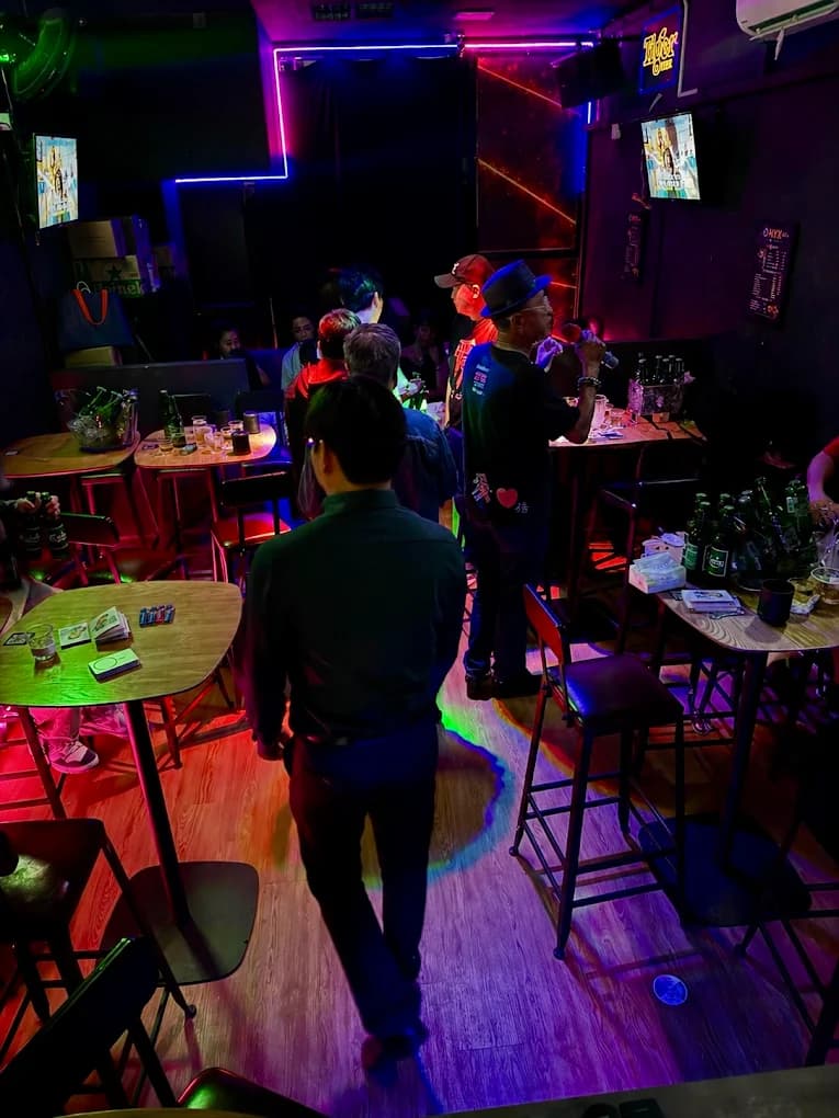 O-NYX Bar