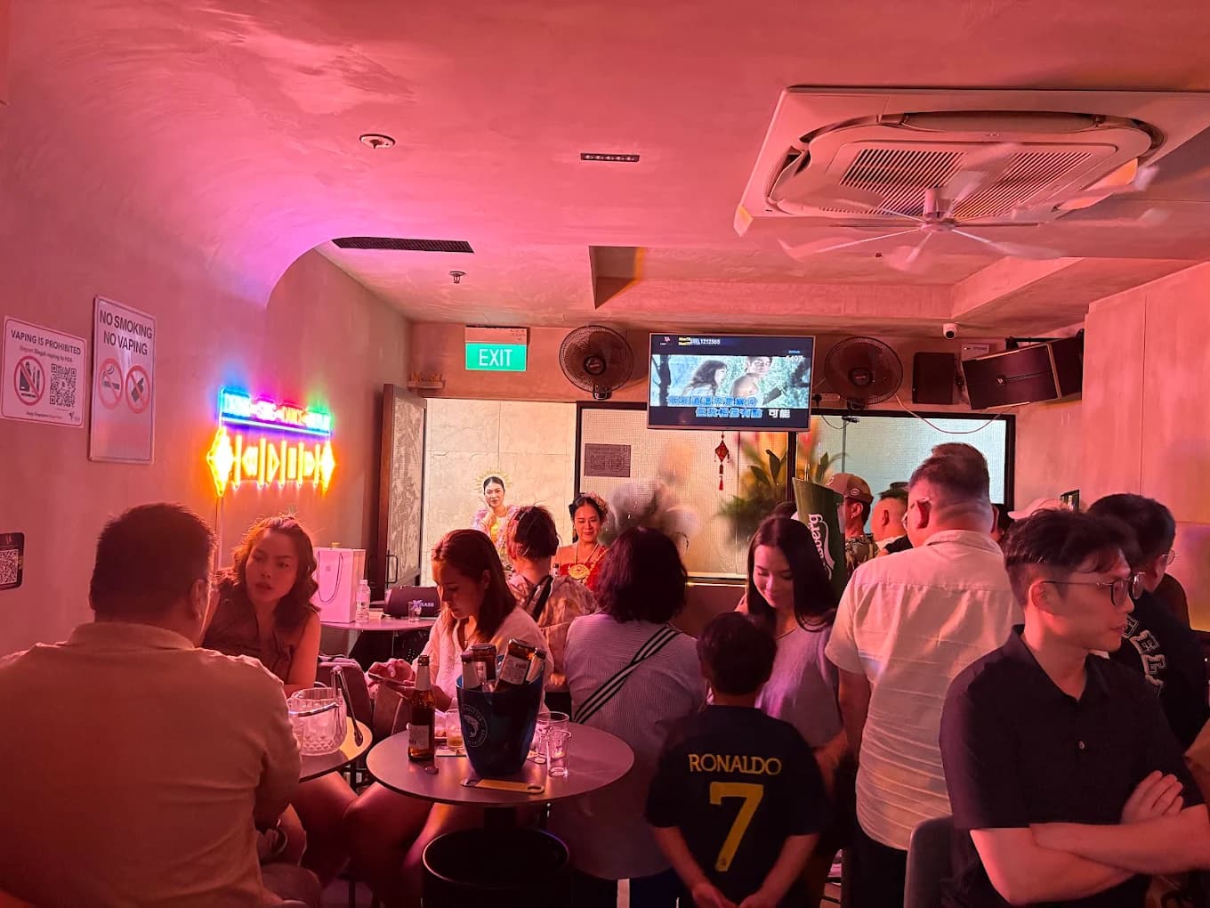 REPLAY PUB SINGAPORE